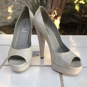 🔥 Gorgeous YSL Size 39 True Sz 9 Gray Leather Peep Toe Platform Pumps Pump Italy